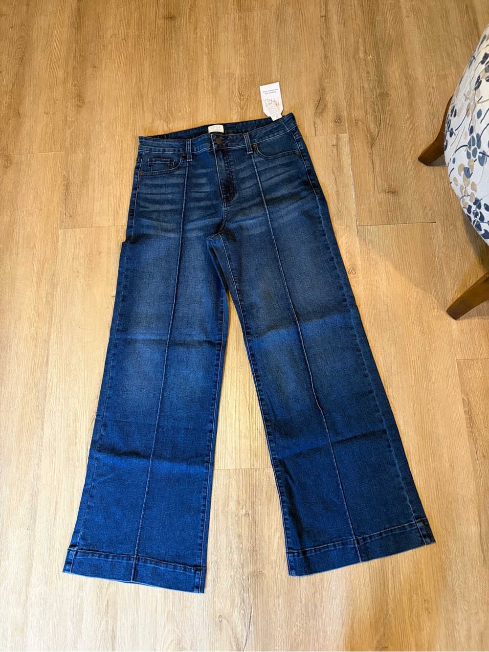 Time and Tru Wide Leg Jeans